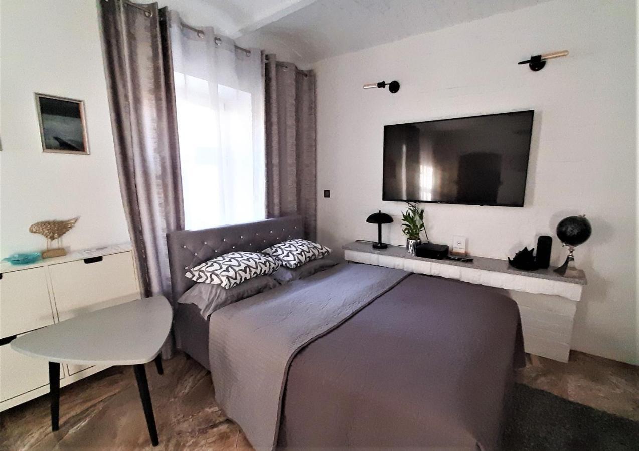 Studio Four - Prywatne Wejscie I Taras W Centrum Sopotu Екстер'єр фото